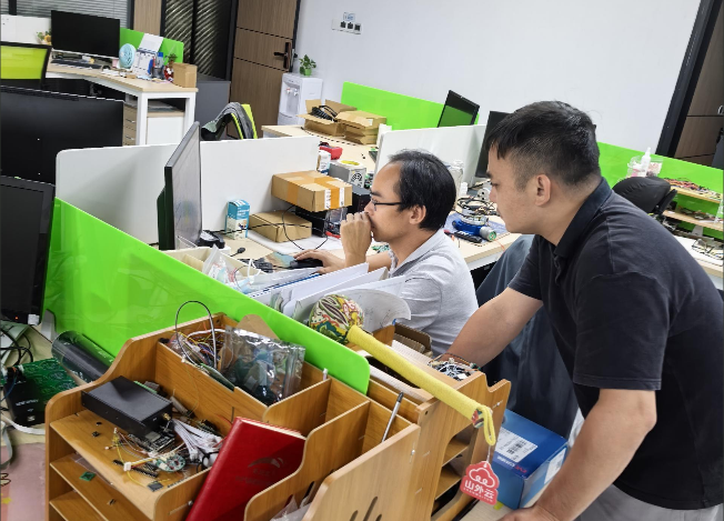 臺風賽跑！安帕爾團隊搶時送檢產(chǎn)品彰顯擔當